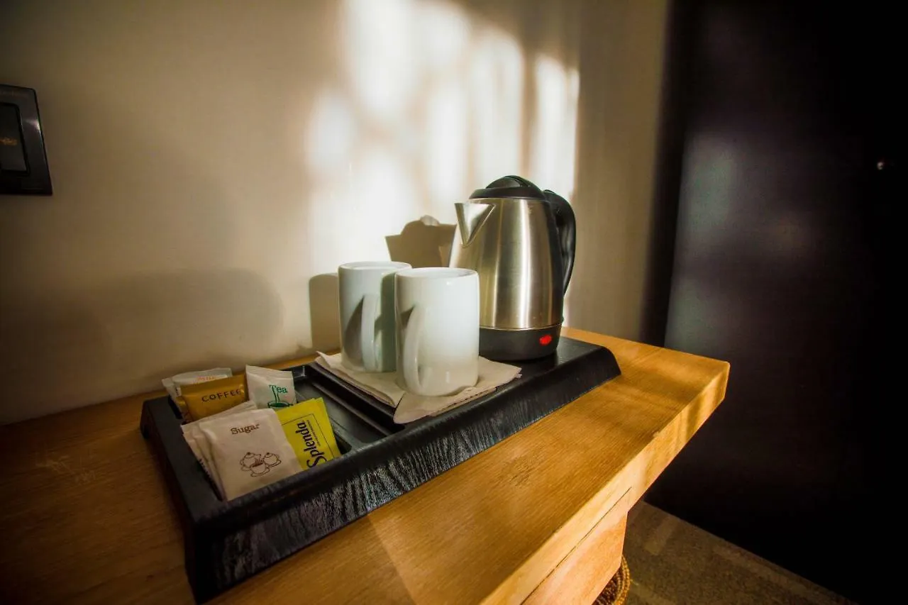 Huddle Hotel Nuwara Eliya
